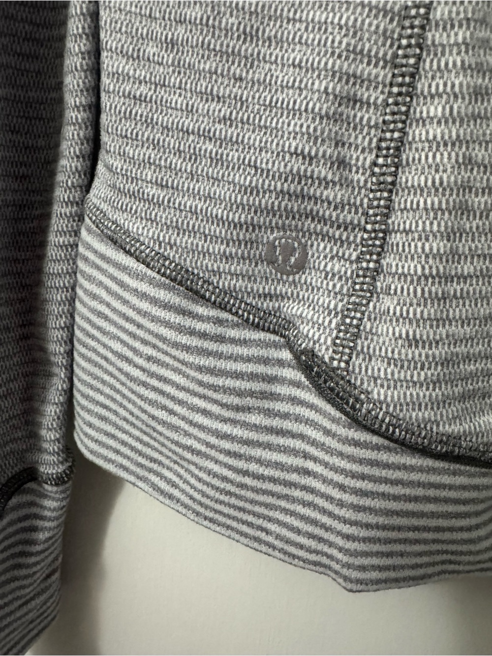 Lululemon Think Fast Pullover - Picture 12 of 14